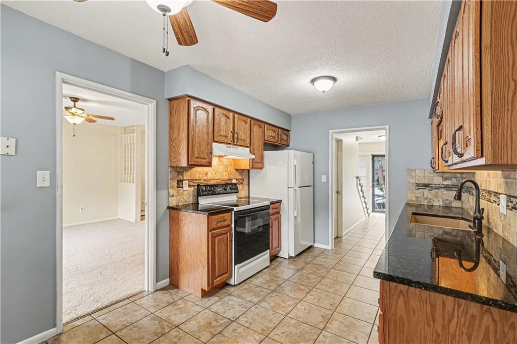 Photo 6 of 8320 Hadley Street