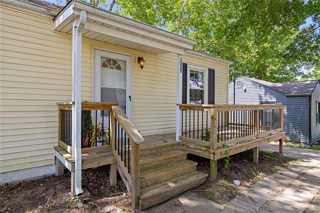 Photo 3 of 1225 43rd Street
