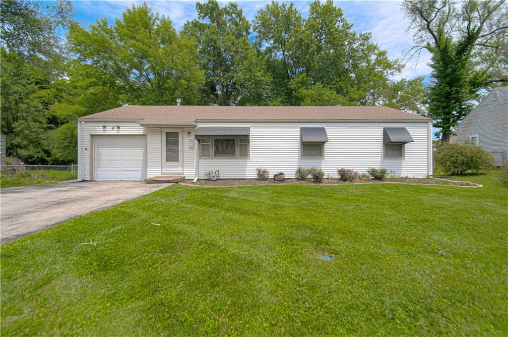 Photo 2 of 2418 NE PURSELL Road