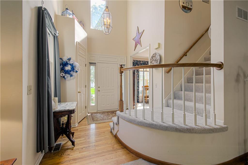 Photo 3 of 12814 Bond Street