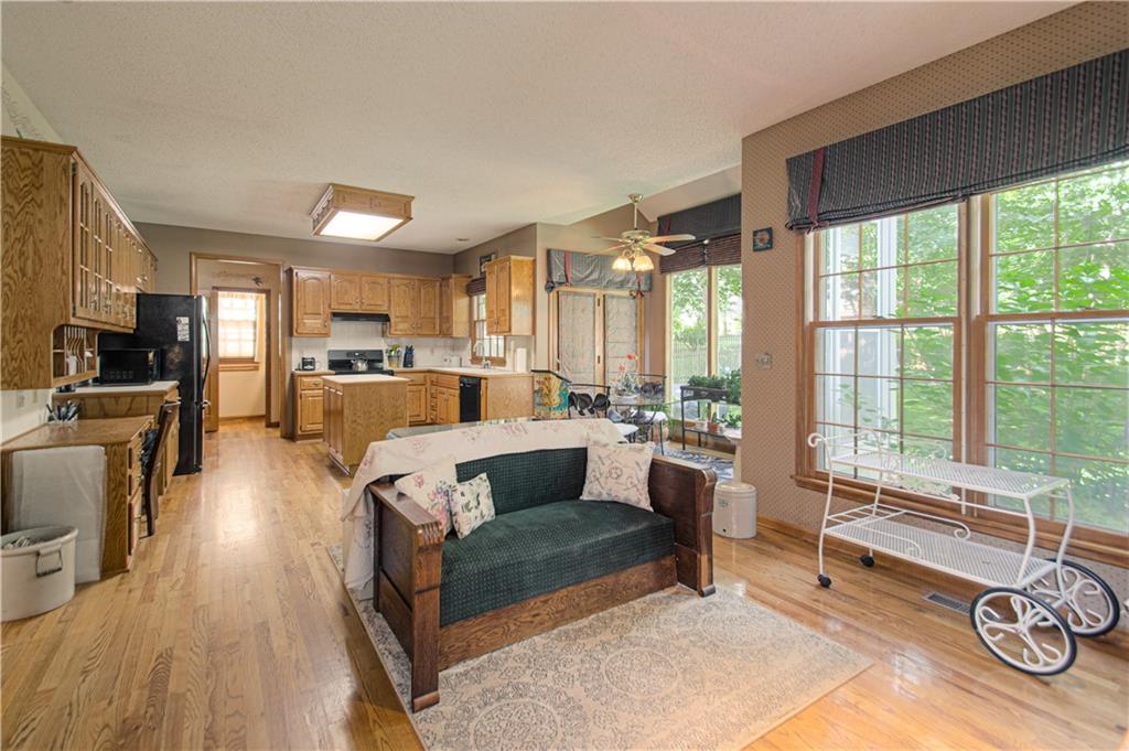 Photo 7 of 12814 Bond Street