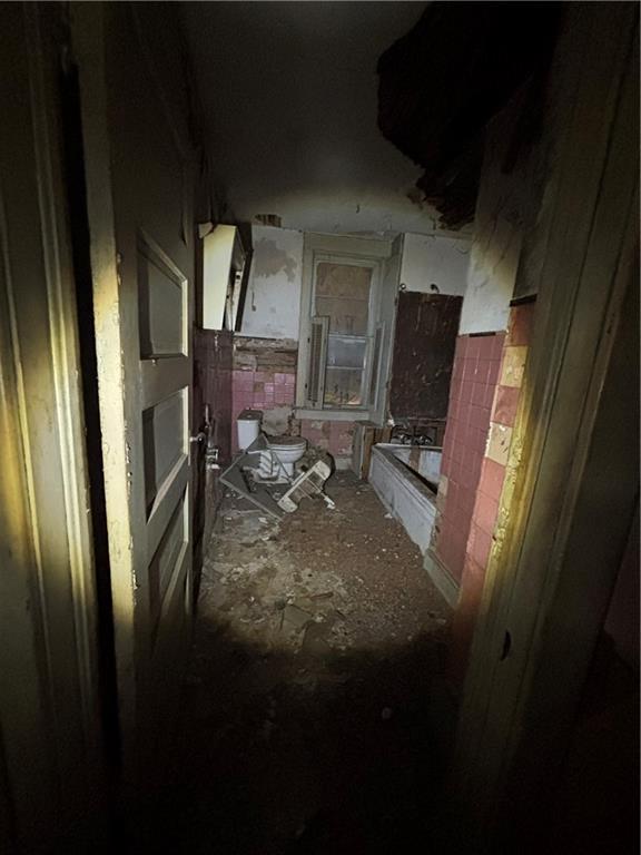 Photo 5 of 2221 Garfield Avenue