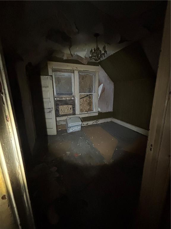 Photo 6 of 2221 Garfield Avenue