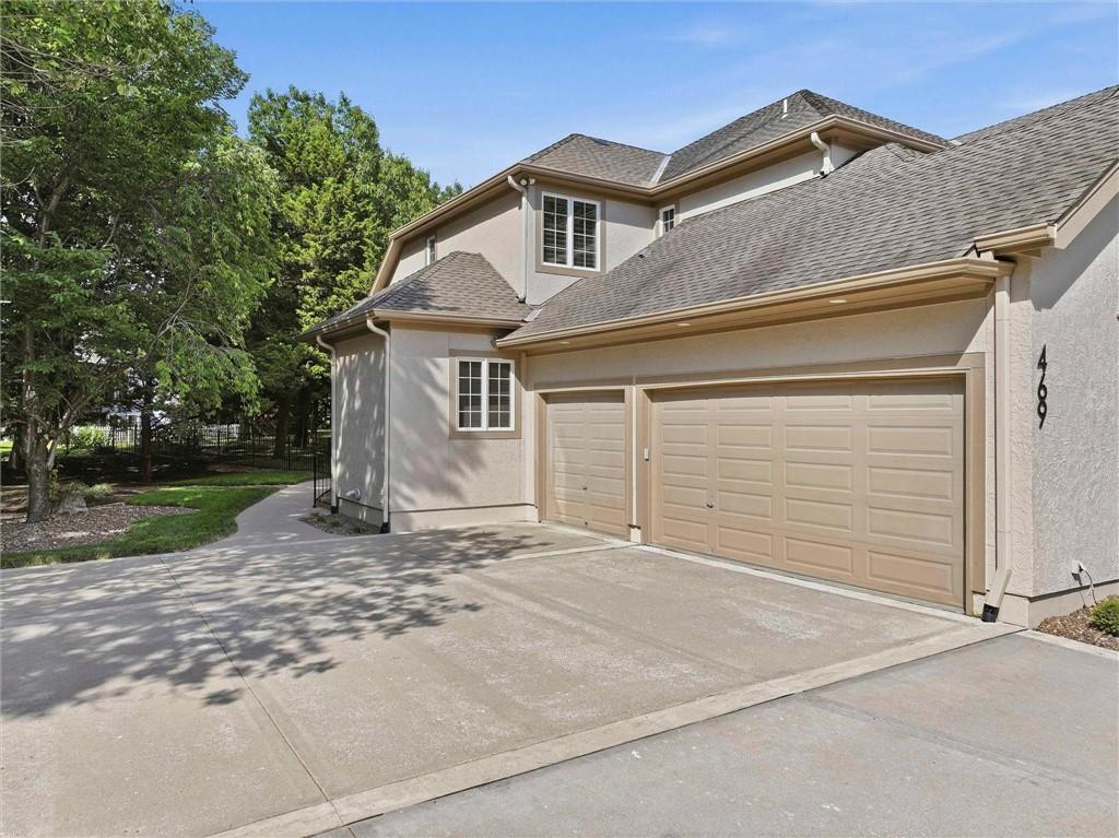 Photo 5 of 469 NW Riven Rock Place
