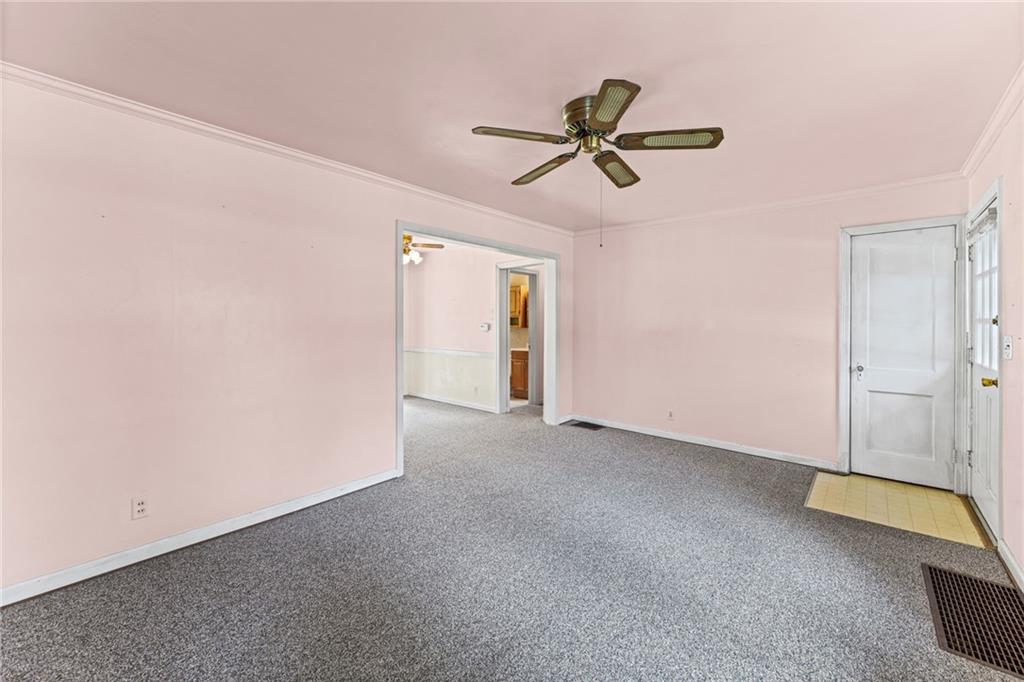 Photo 4 of 5525 Hadley Street