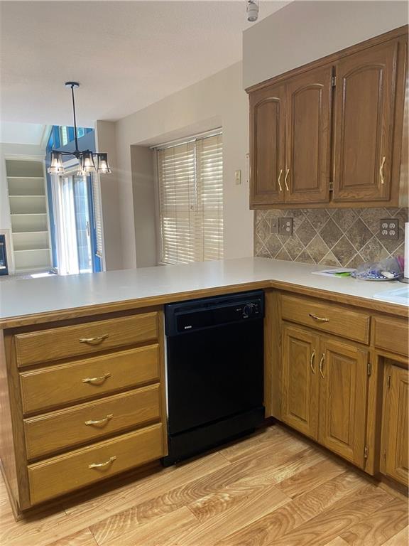 Photo 7 of 2301 Richwood Circle