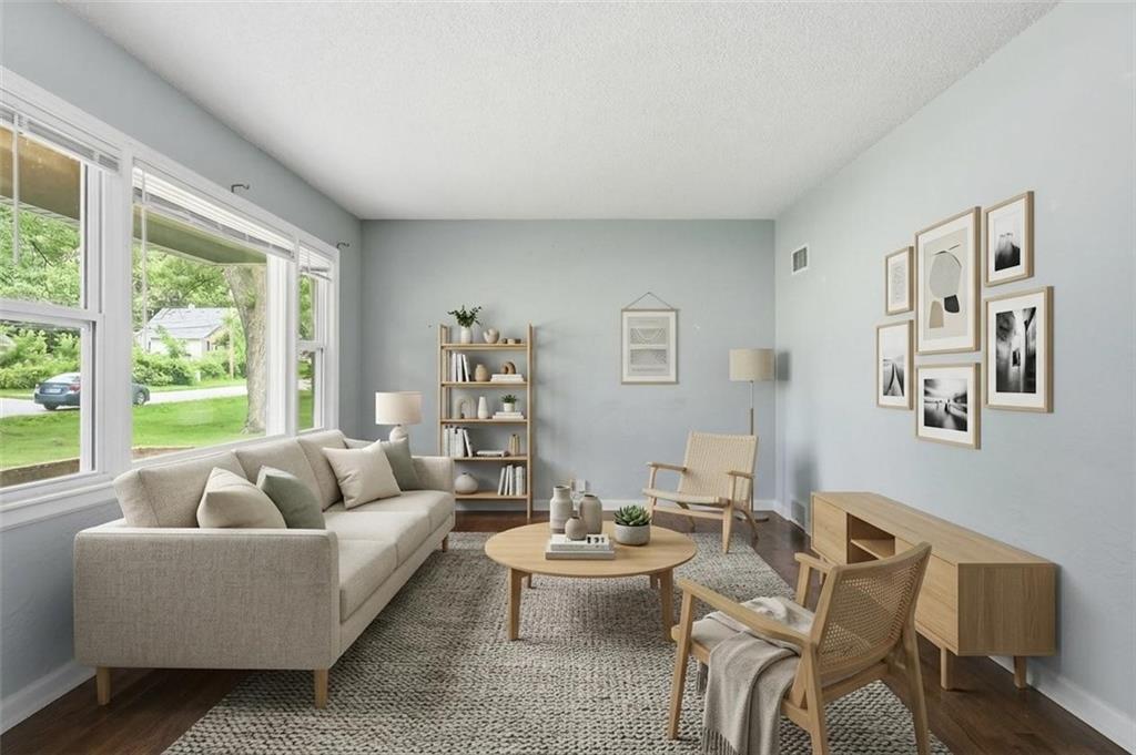 Photo 3 of 6505 Overton Avenue