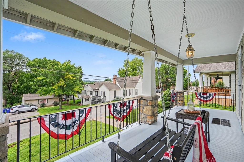 Photo 3 of 709 4th Street