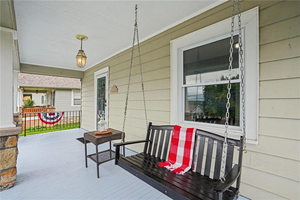 Photo 4 of 709 4th Street