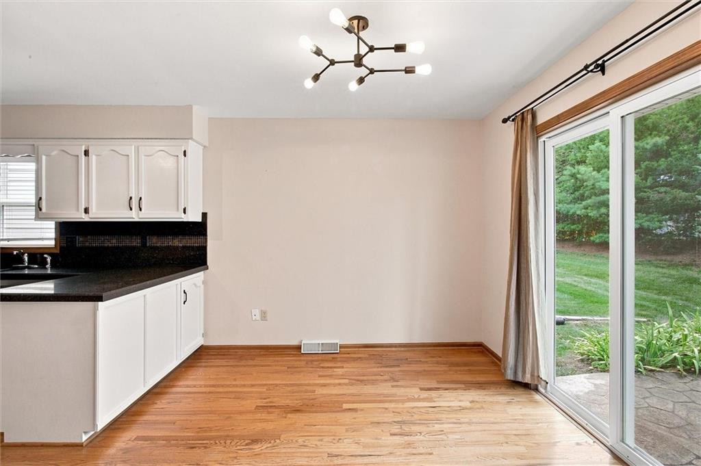 Photo 7 of 8504 N Chatham Avenue