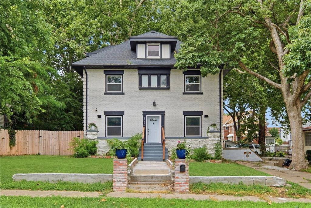Photo 4 of 2708 Tracy Avenue