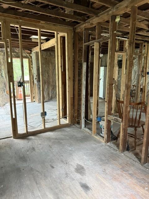 Photo 5 of 3922 Delavan Avenue