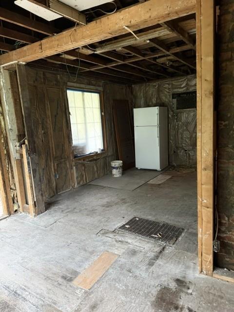 Photo 7 of 3922 Delavan Avenue