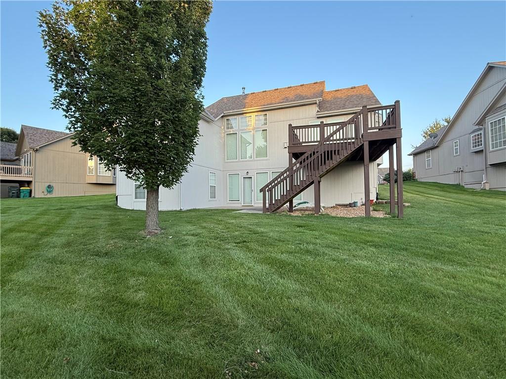 Photo 2 of 2722 S Brentwood Drive