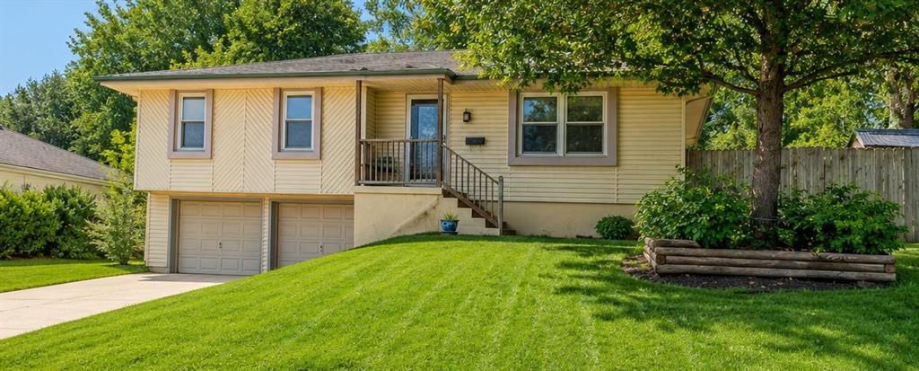 Photo 4 of 16309 E 34th Street