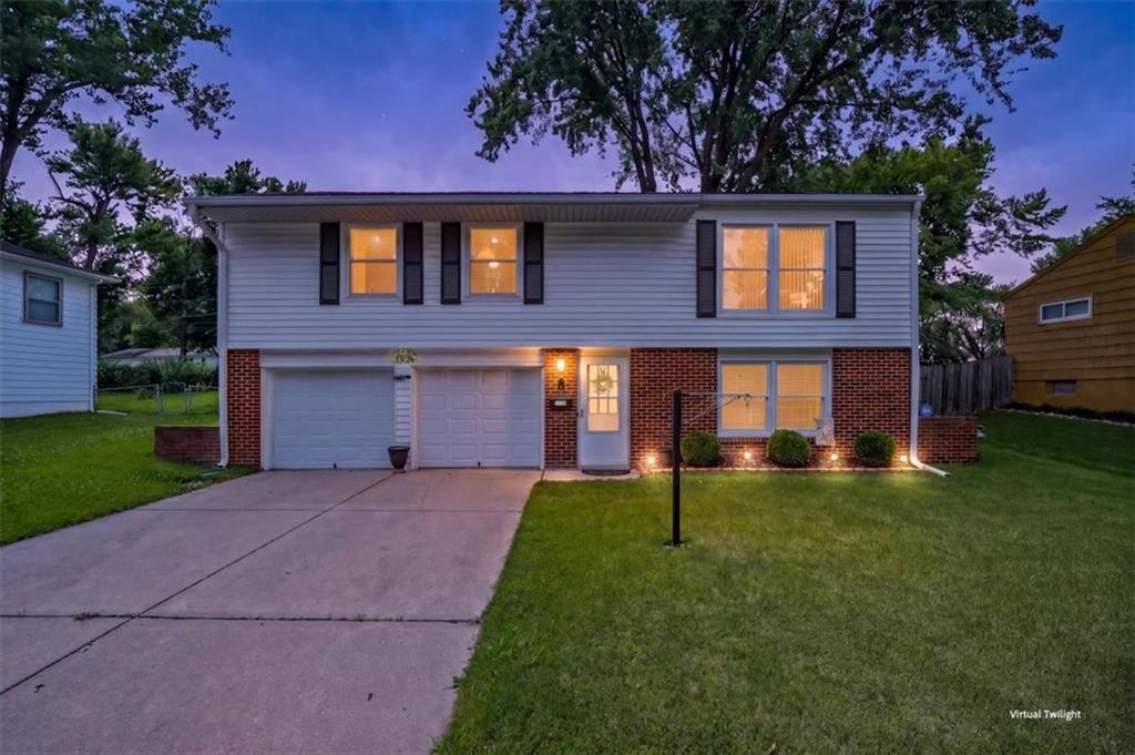 Photo 2 of 13124 Herrick Avenue