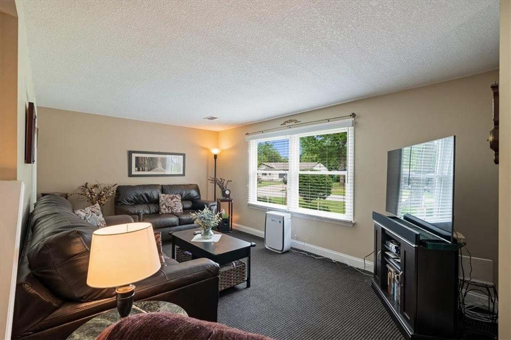 Photo 5 of 13124 Herrick Avenue