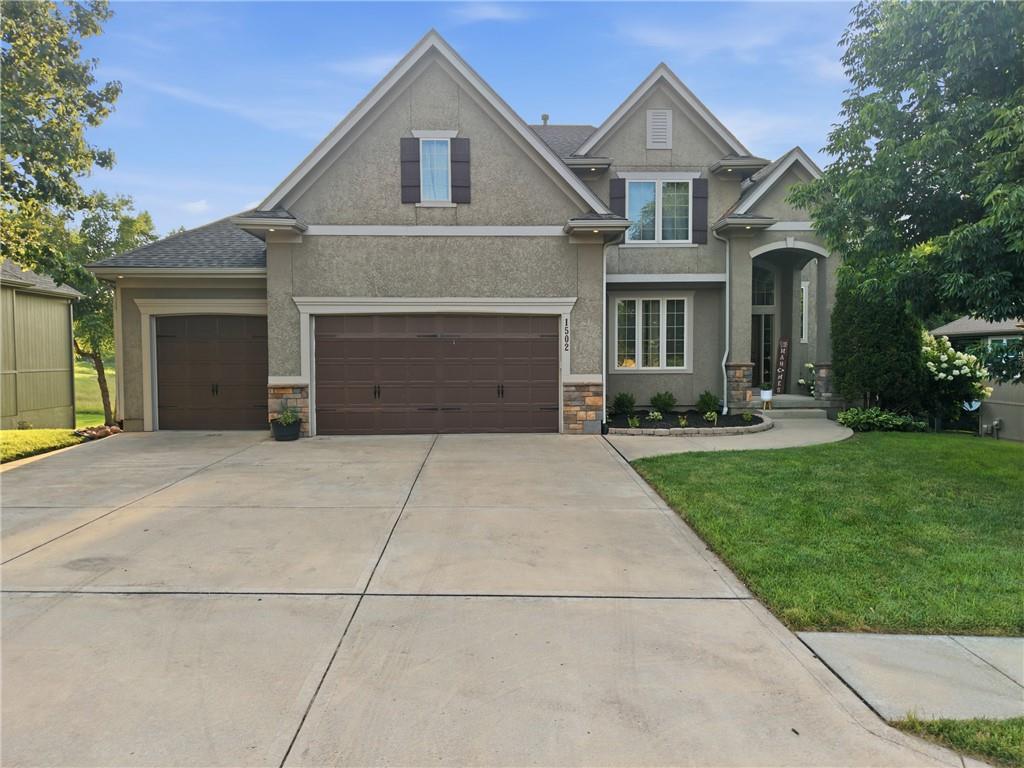 Photo 2 of 1502 Cross Creek Drive