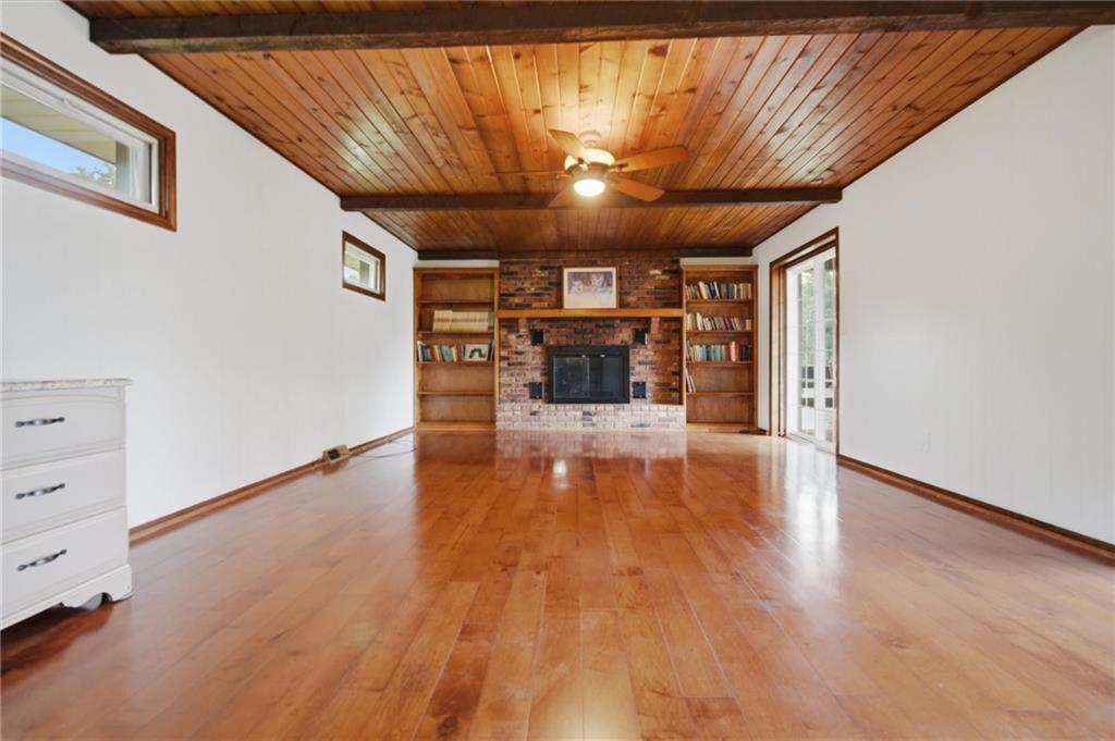 Photo 6 of 1003 N Garner Street