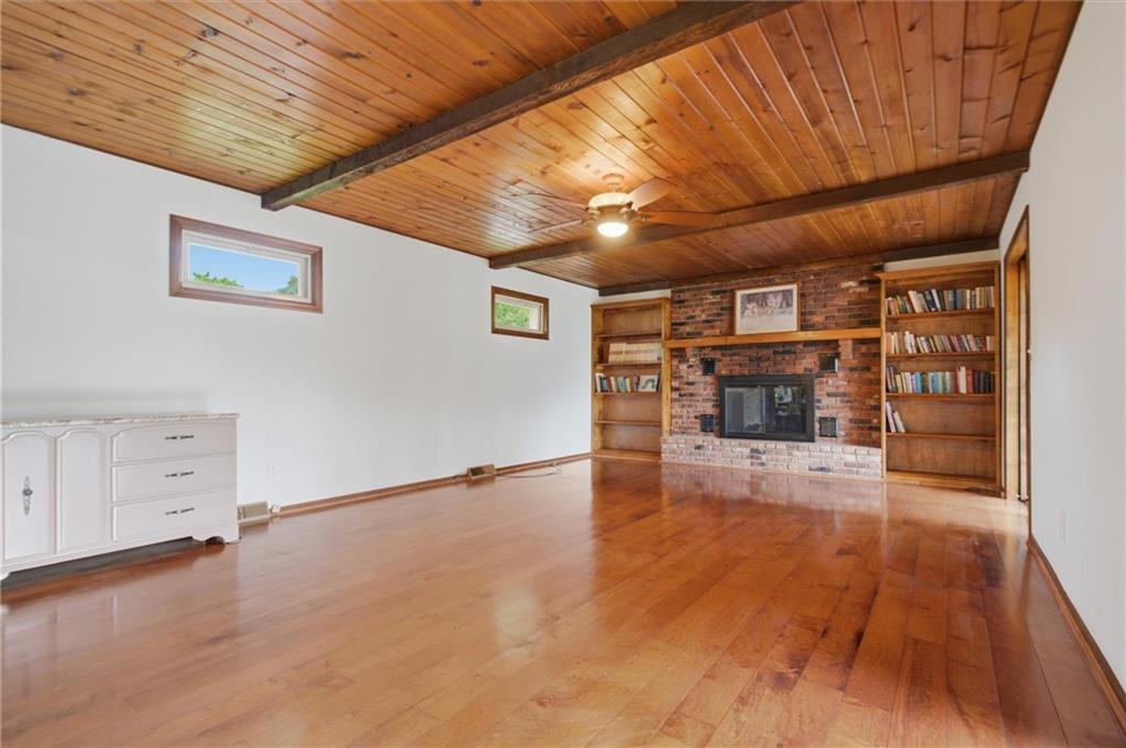 Photo 7 of 1003 N Garner Street