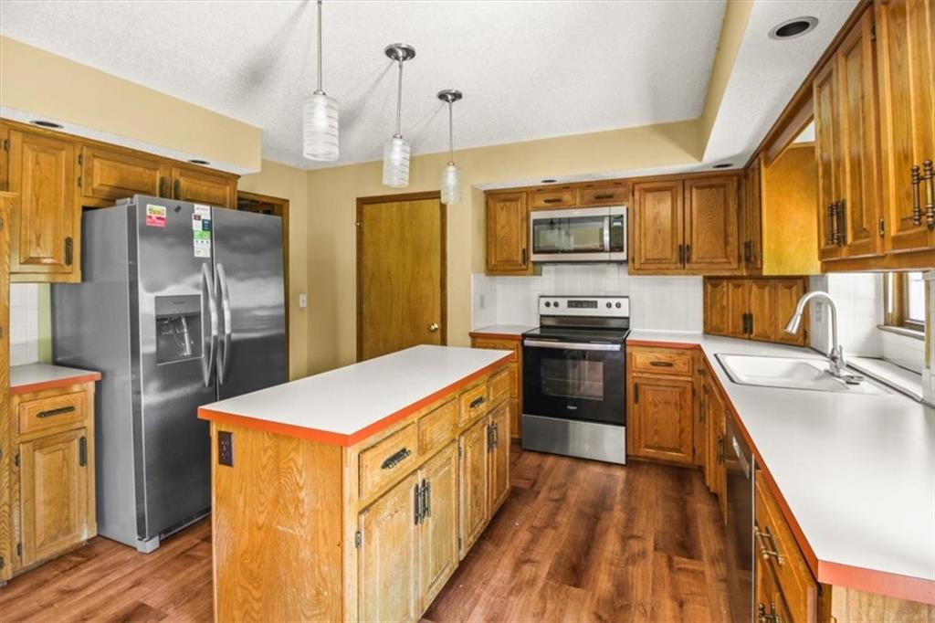 Photo 7 of 3907 Clearbrook Drive