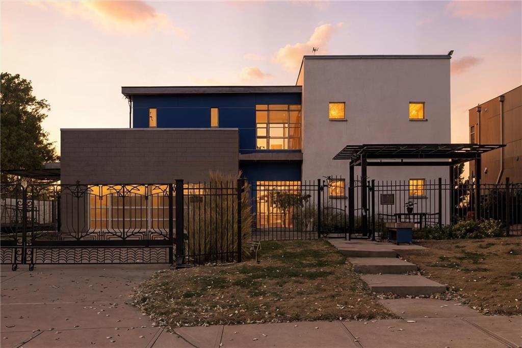 Photo 2 of 1520 Jarboe Street