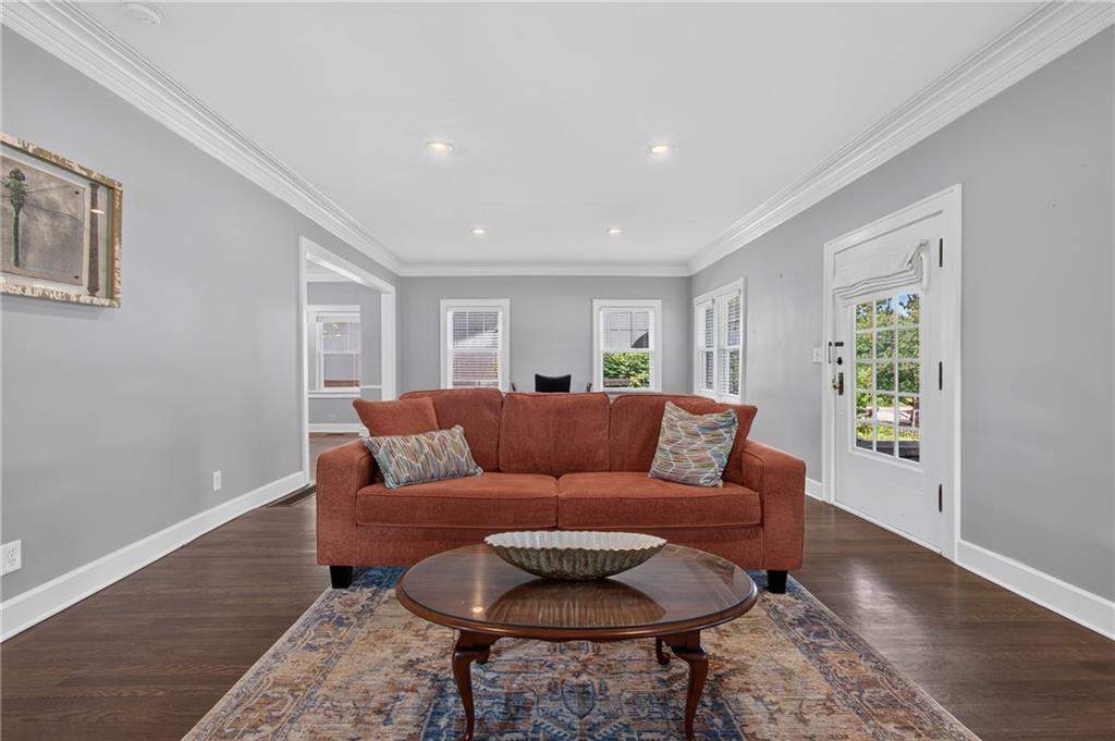 Photo 6 of 5850 Brookside Boulevard