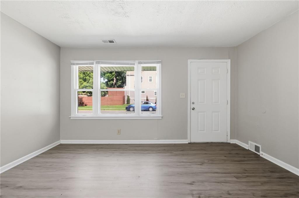 Photo 6 of 7944 Oak Street