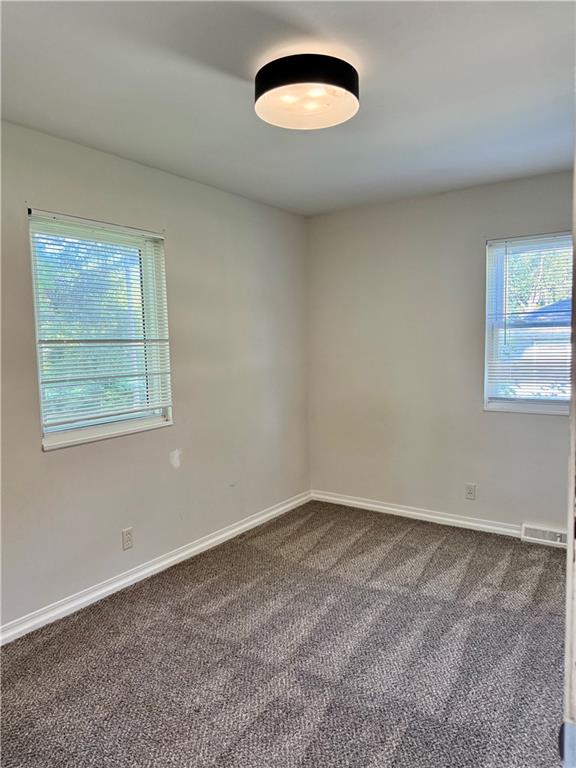 Photo 7 of 4621 NE 42nd Street