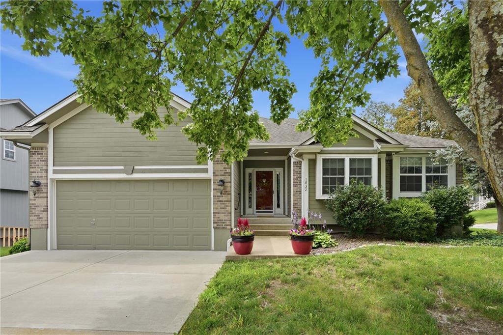 Photo of 1832 Stonewood Drive
