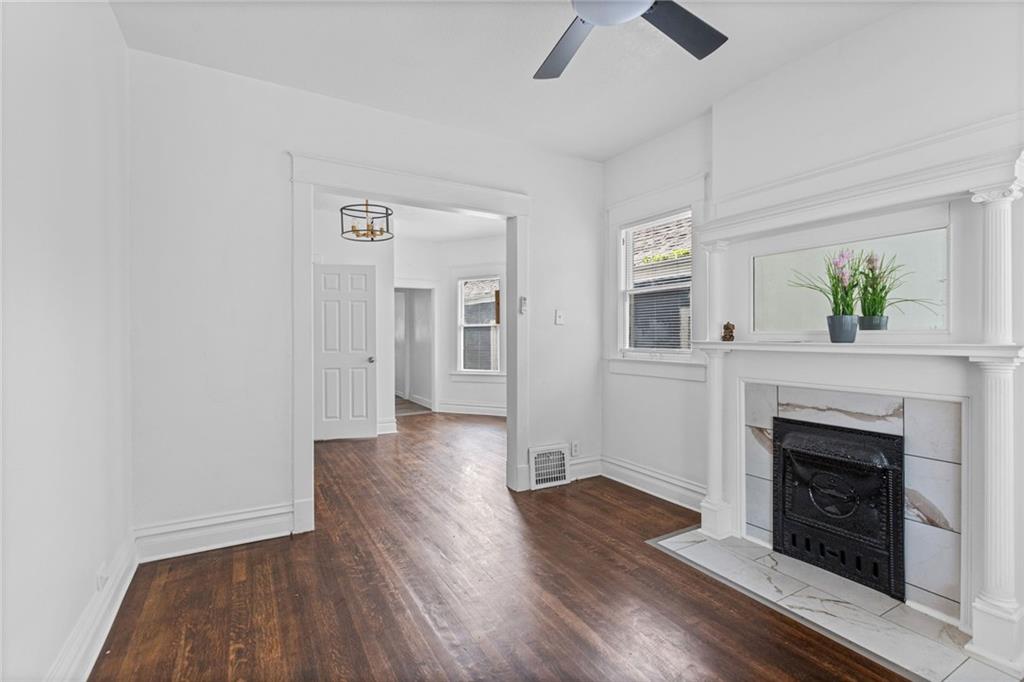 Photo 2 of 805 Spruce Avenue