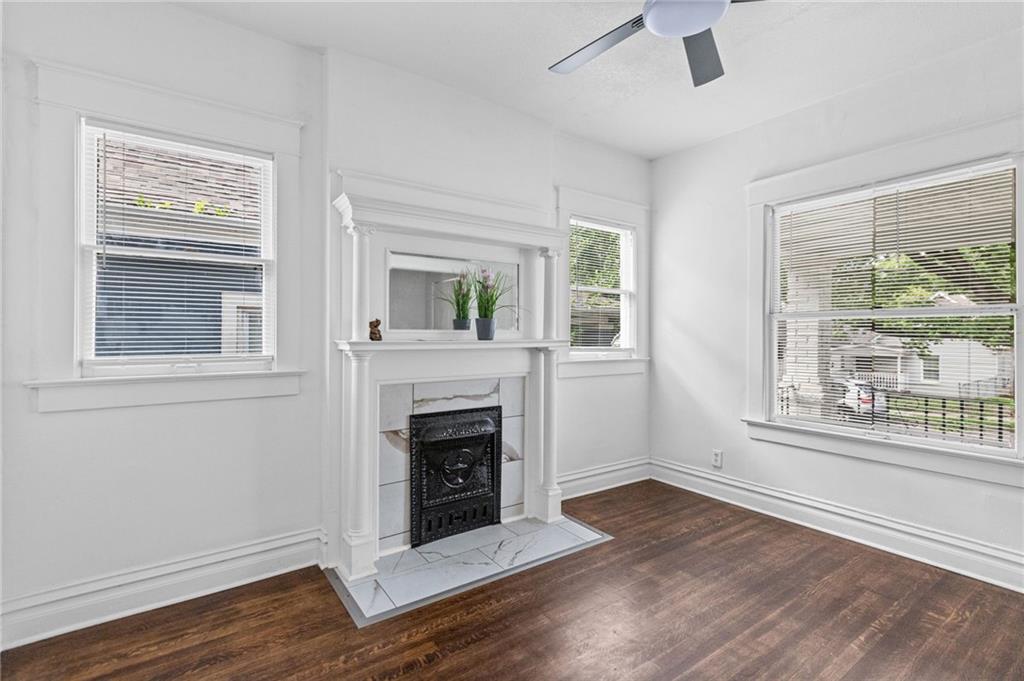 Photo 3 of 805 Spruce Avenue