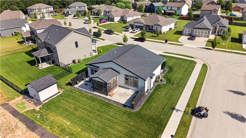 Photo 4 of 31757 W 168th Court