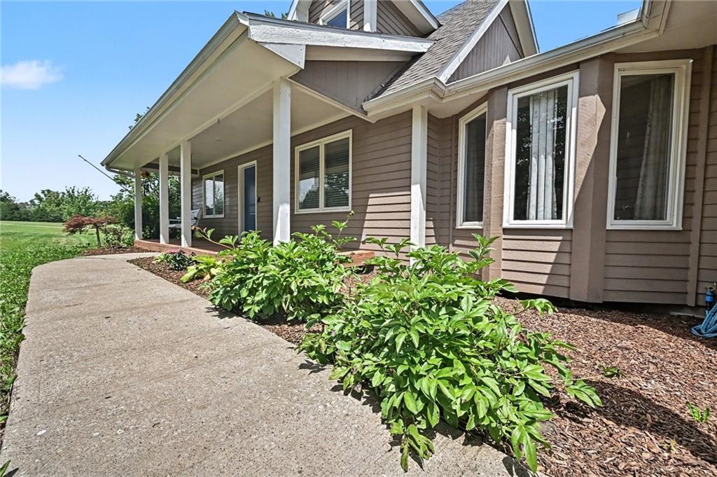 Photo 5 of 17503 Baxter Road
