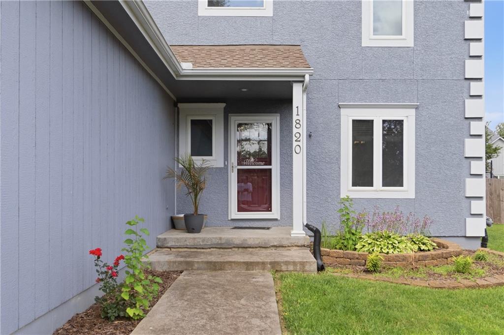 Photo 3 of 1820 N 160th Street