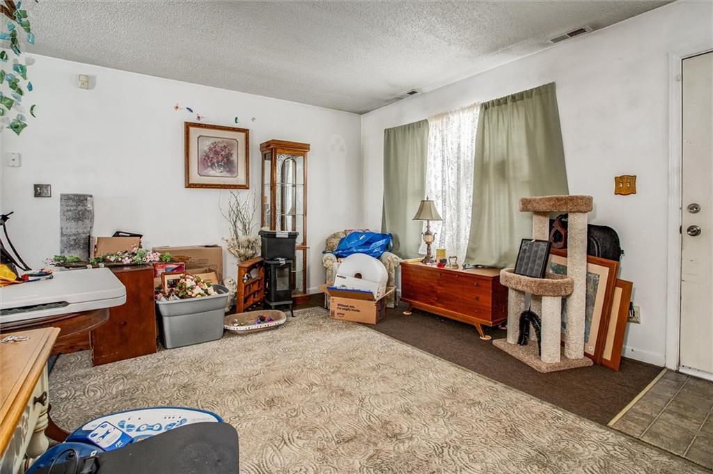 Photo 4 of 1304 N Indian Lane