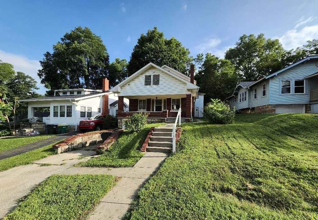 Photo of 3220 Barber Avenue