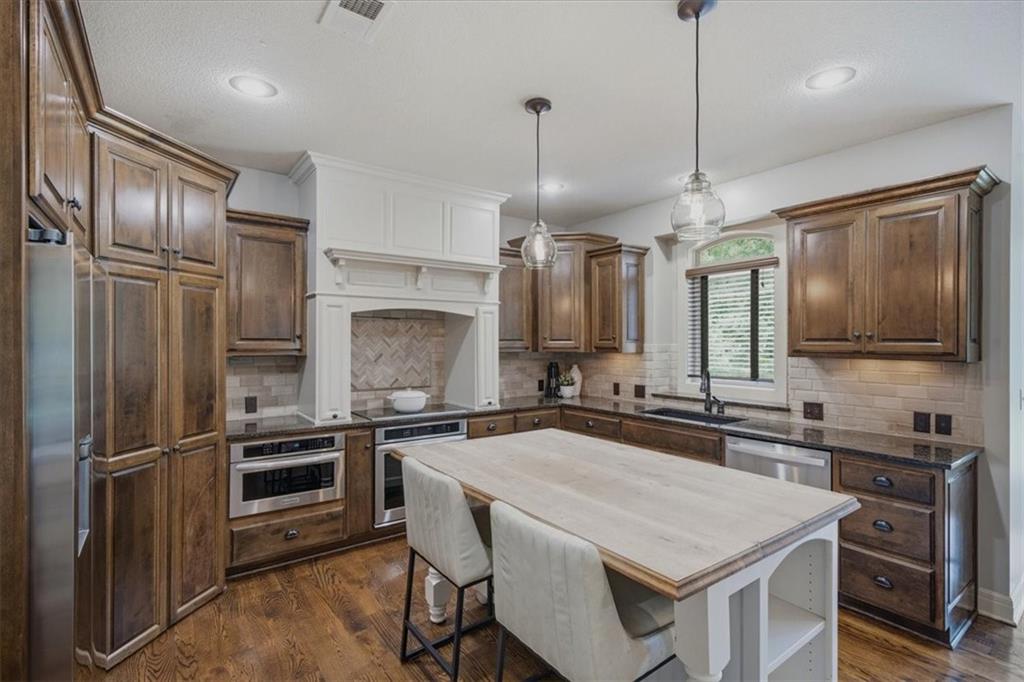 Photo 6 of 9307 W 155th Court
