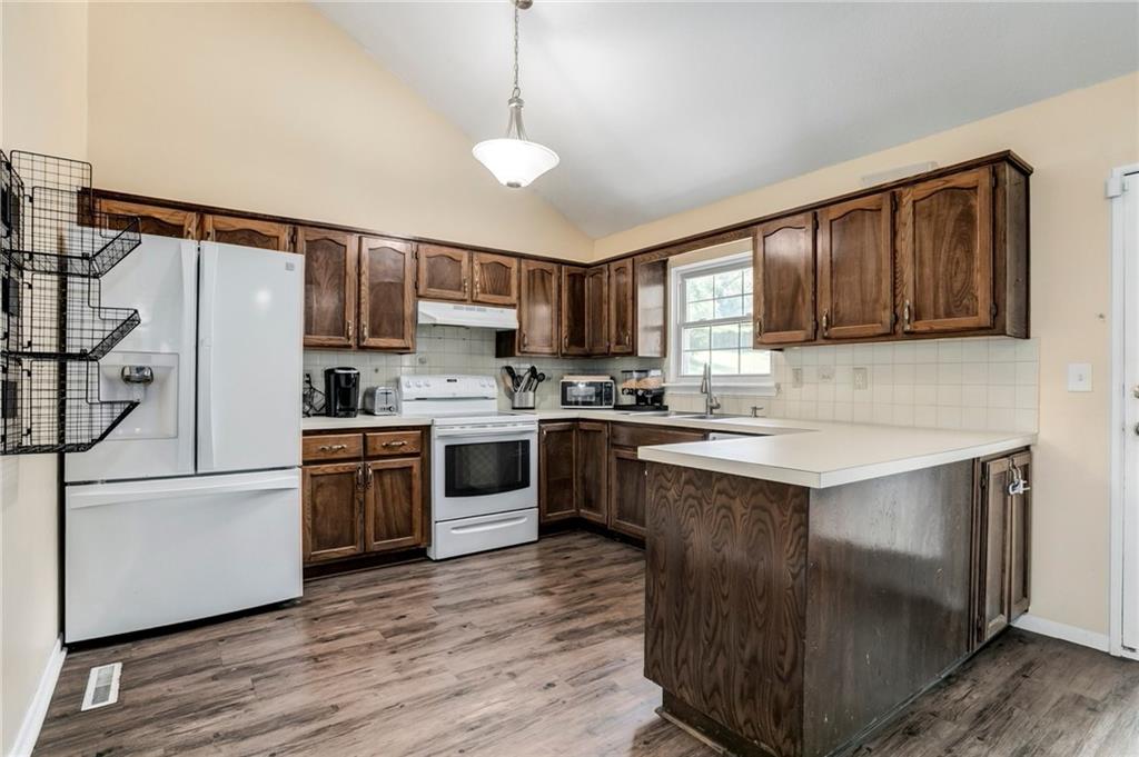 Photo 6 of 5727 Osage Avenue