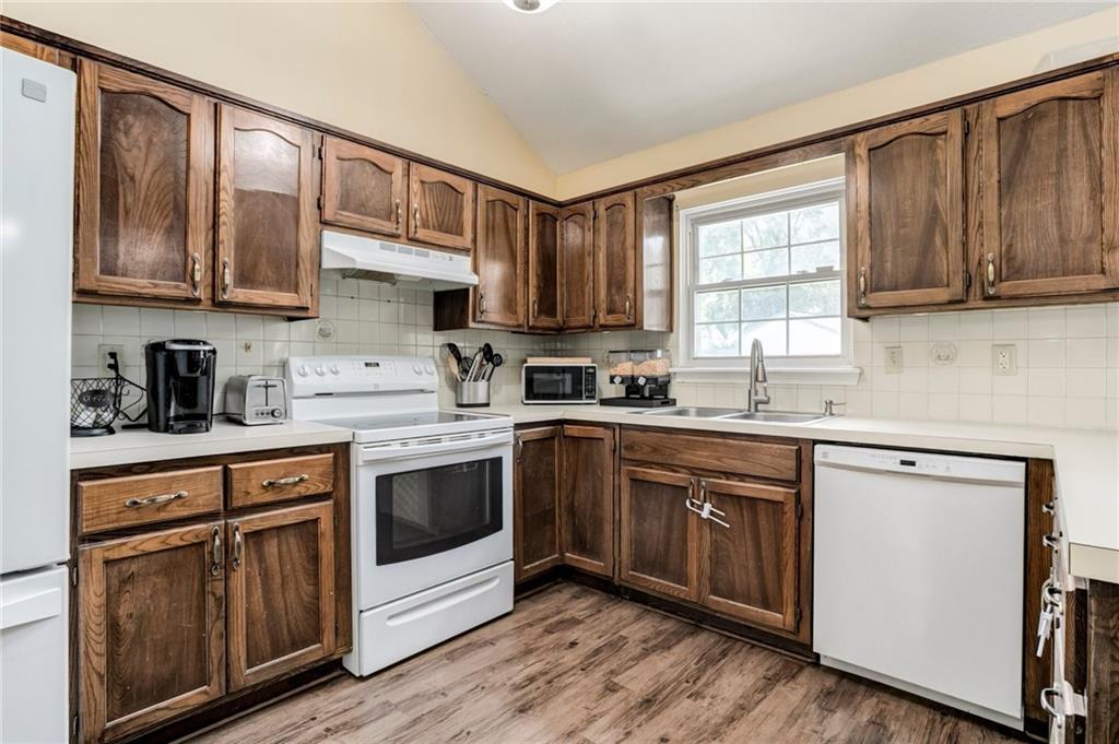 Photo 7 of 5727 Osage Avenue