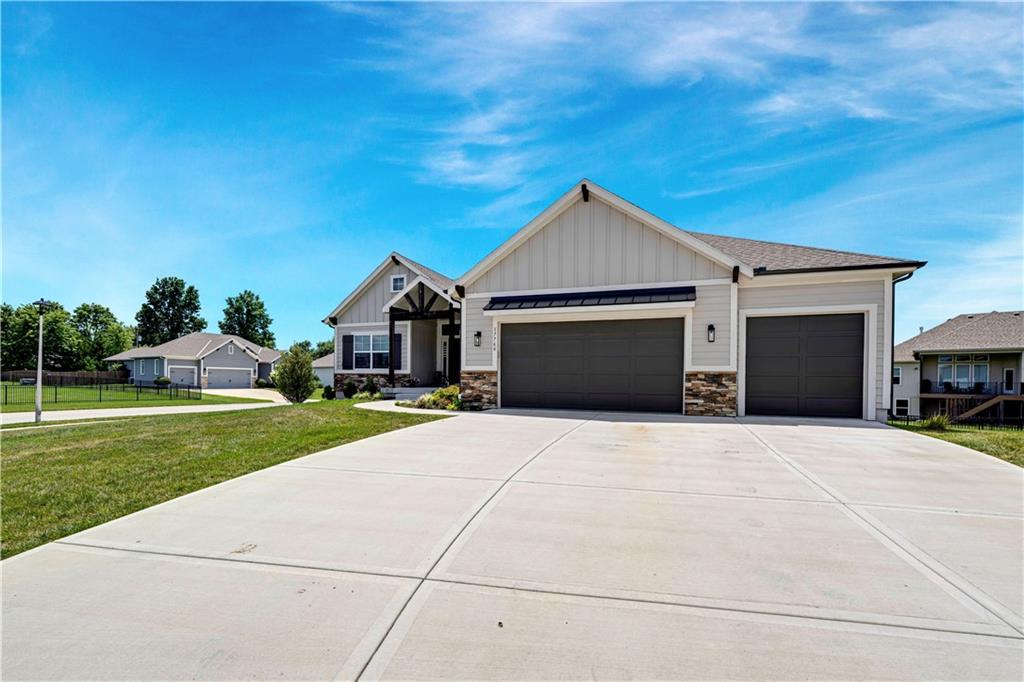 Photo 3 of 17766 S Myrna Drive