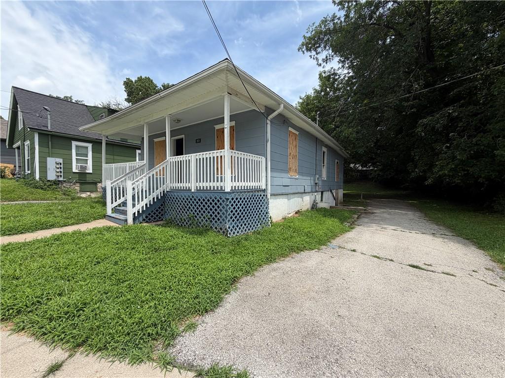 Photo 6 of 203 N Crysler Avenue