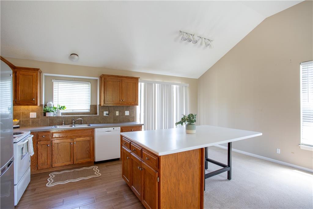 Photo 4 of 227 N 71st Street