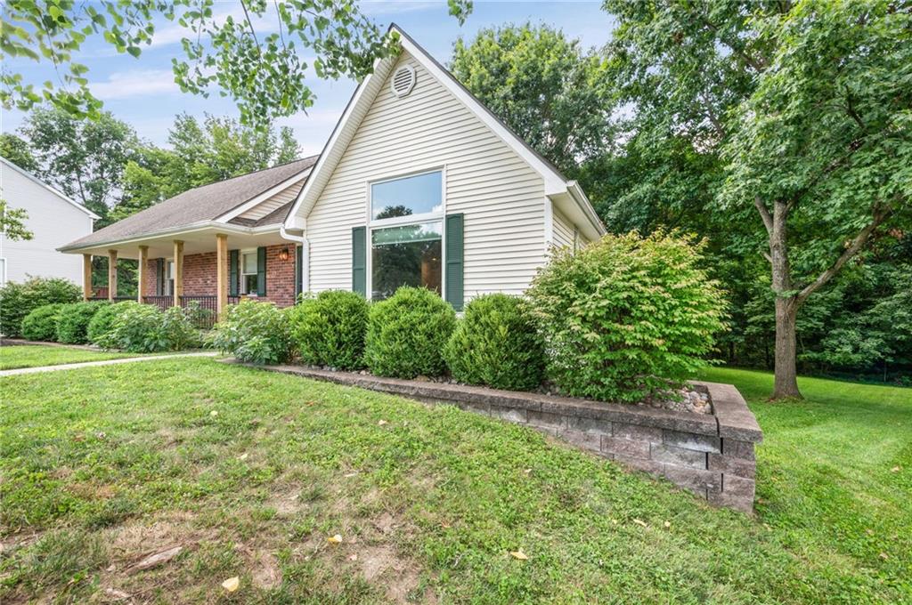 Photo 3 of 1745 Collins Drive