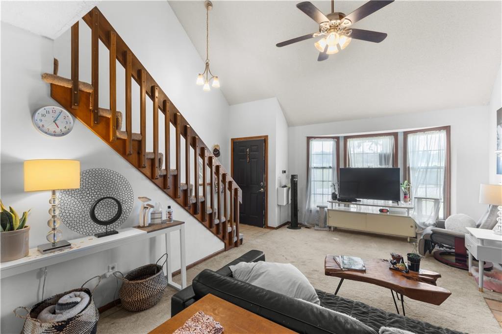 Photo 4 of 1116 SE 8TH Street