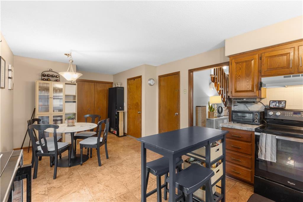 Photo 6 of 1116 SE 8TH Street