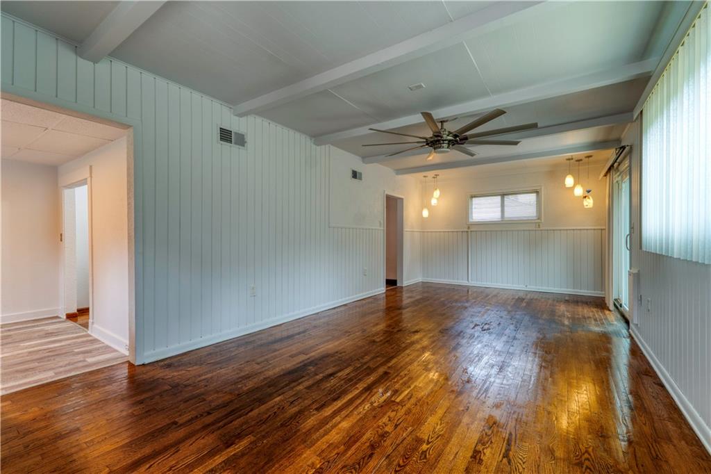 Photo 6 of 9226 Walnut Street