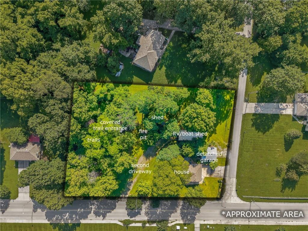 Photo 6 of 4625 N Bennington Avenue