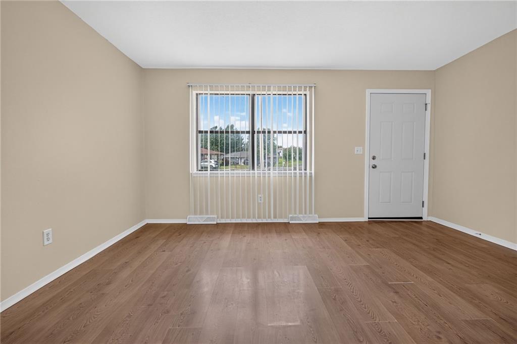 Photo 6 of 1226 W 3rd Street