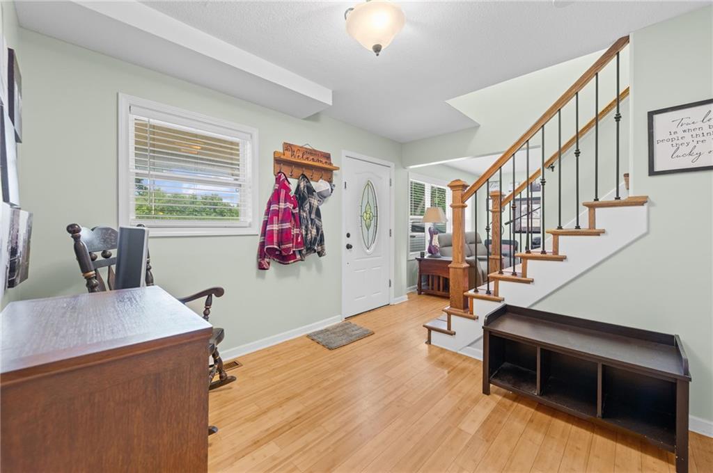 Photo 6 of 11851 Leavenworth Road